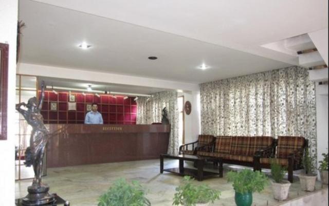Hotel Imperial Lake View Srinagar  Exterior photo