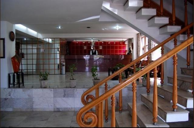 Hotel Imperial Lake View Srinagar  Exterior photo